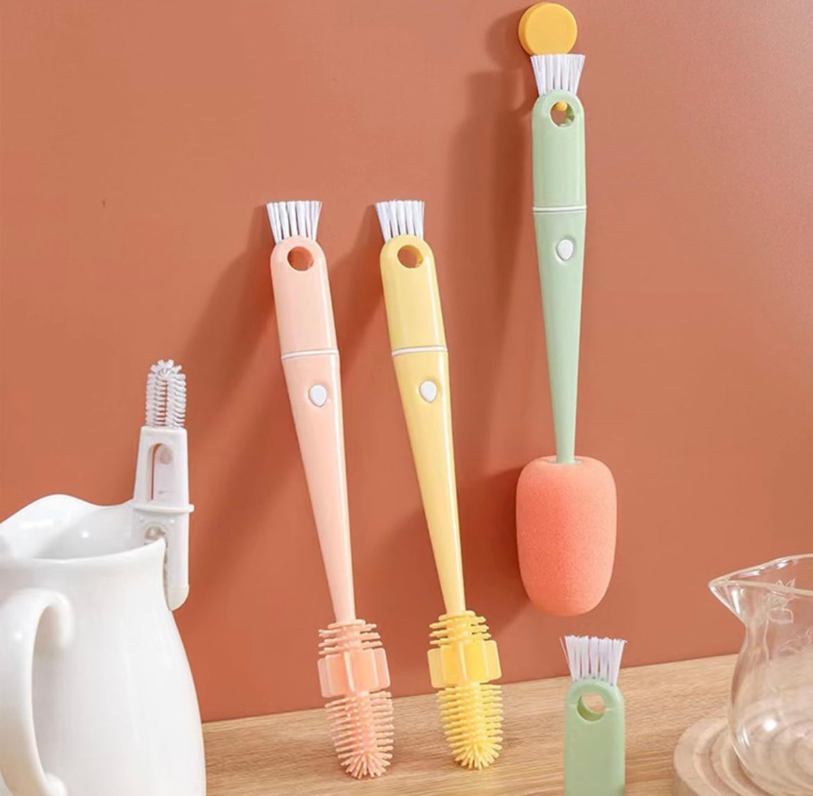 1689- 4 in 1 Cup Cleaning Brush